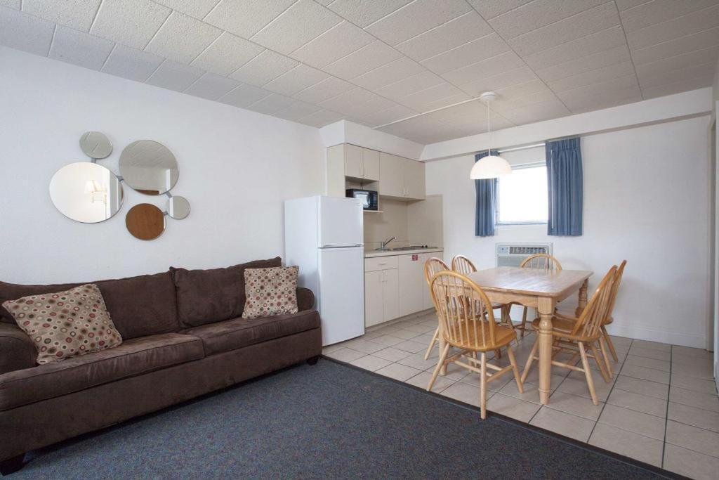 Boardwalk Hammock Inn Wildwood Beach Hotel Oceanfront Екстер'єр фото